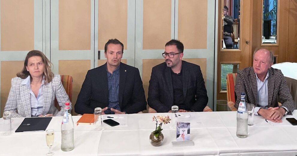 Delegacija Privredne komore i privrednika sastala se sa dijasporom u Luksemburgu