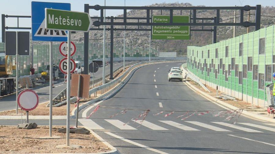 Auto-putem prošlo skoro 930 hiljada vozila