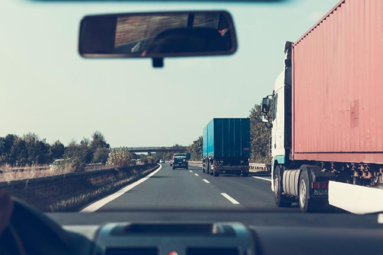 U Srbiji se uvodi putarina za teške kamione na putevima nižeg reda