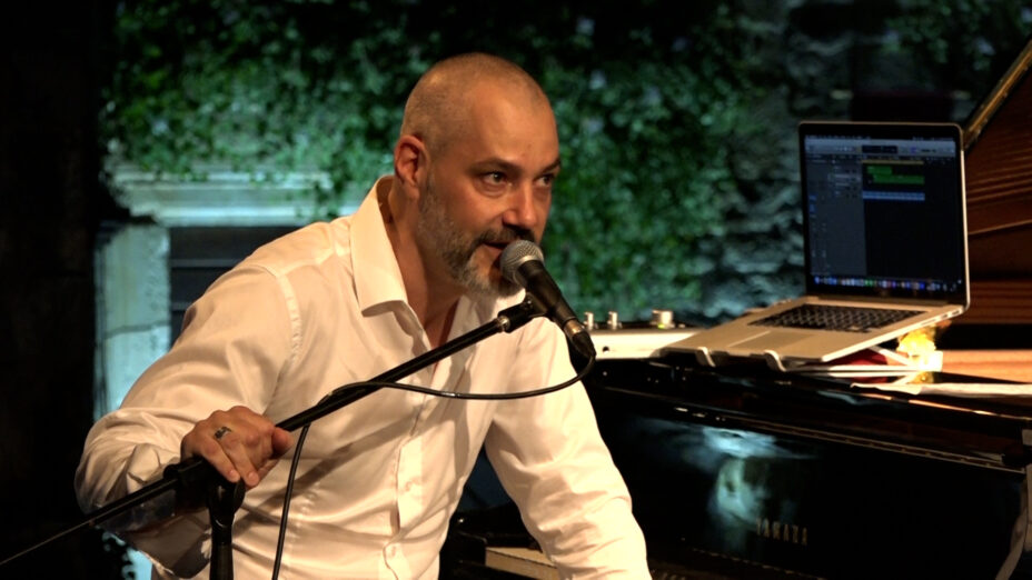 Puno gledalište budvanske publike povodom virtuoznog koncerta Vasila Hadžimanova