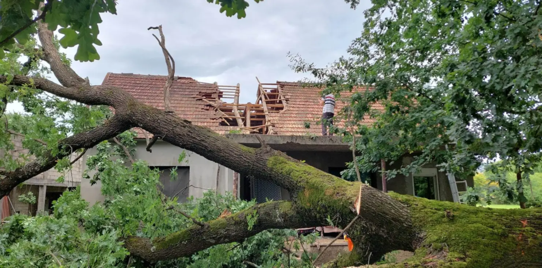 Danilovgrad ponovo solidaran: Pokrenuta akcija podrške za saniranje krova porodice Đurović