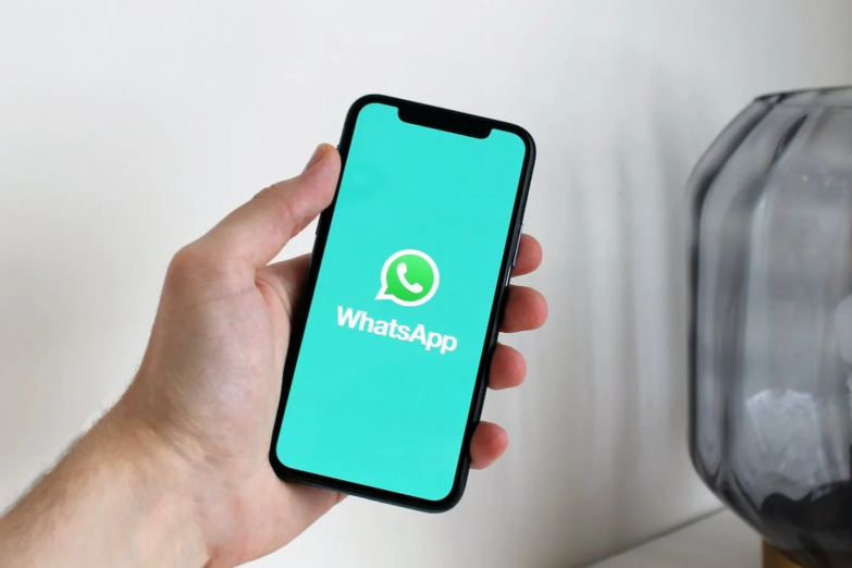 WhatsApp će omogućiti više naloga na jednom uređaju