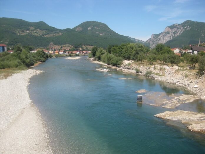 Djevojčica iz Berana se utopila u rijeci Lim