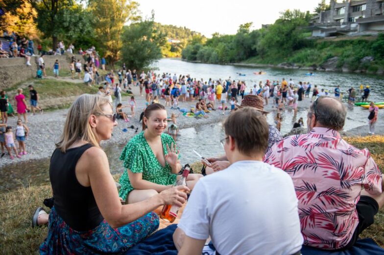 Ajmo na Moraču sinoć u Podgorici