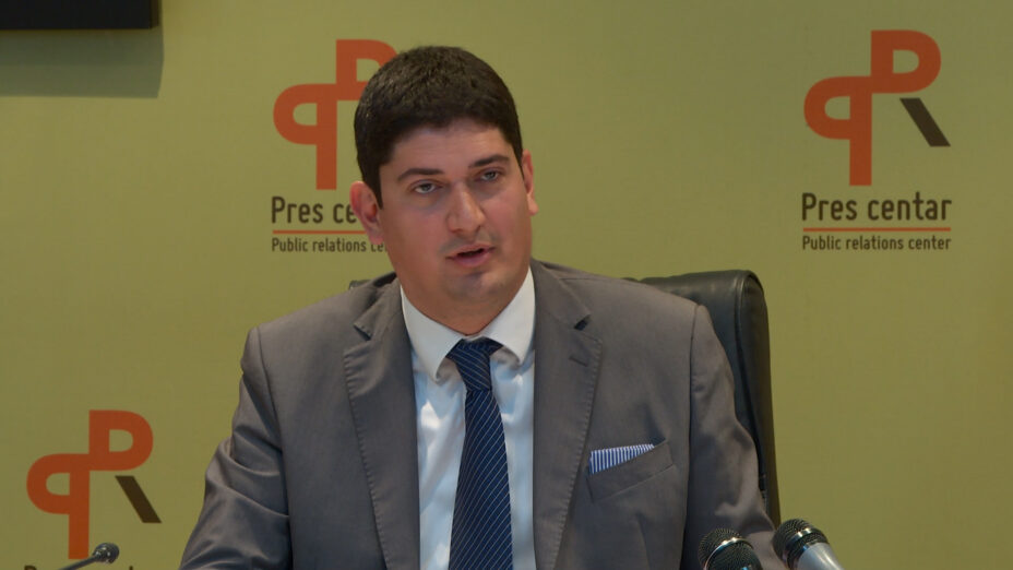 Vukčević: Zakonski nije precizirano do kada konstitutivna sjednica Skupštine može da traje