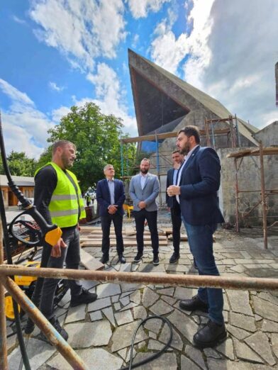 Počela adaptacija Spomen doma u Kolašinu