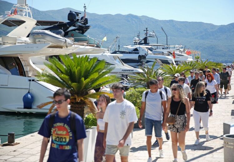 U Budvi oko 42.000 registrovanih gostiju, hoteli puni