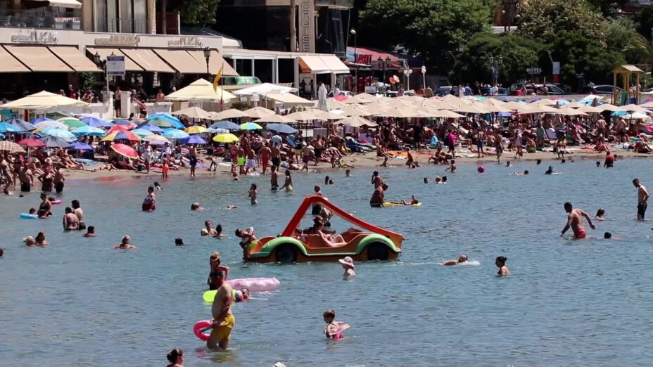 U Ulcinju boravi oko 47.000 registrovanih gostiju, nelegalni smještaj i dalje veliki problem