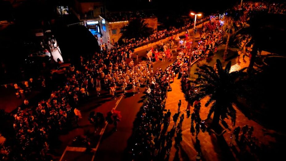 Cijeli Kotor u duhu karnevala: Feštama prisustvovalo preko 20 hiljada ljudi