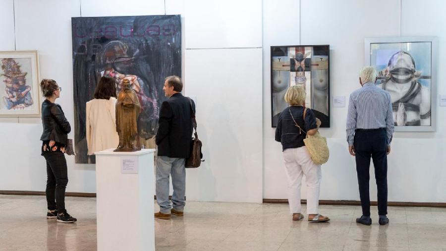 Djela Voja Stanića i Dada Đurića na izložbi u Skoplju