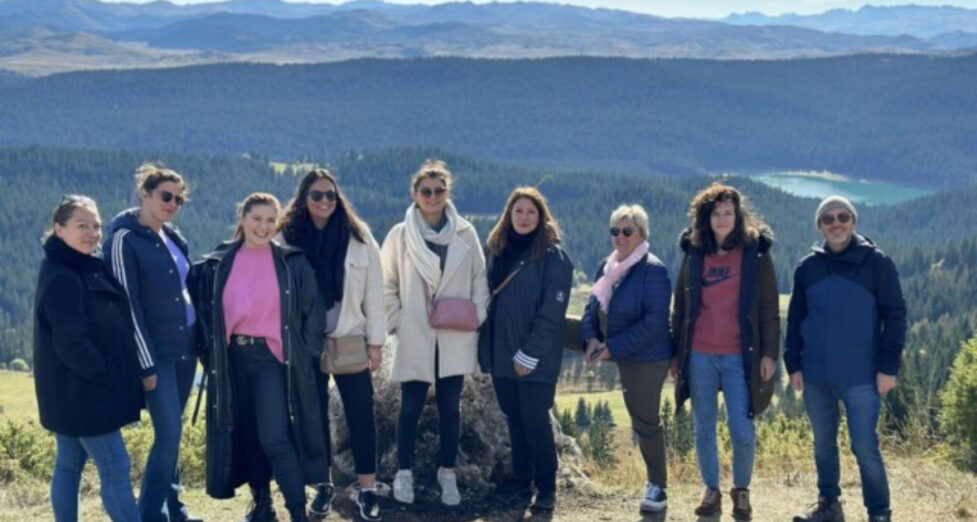 Francuski turoperatori: Ima nešto posebno u tiekiznom moru i planinskim vrhovima Crne Gore