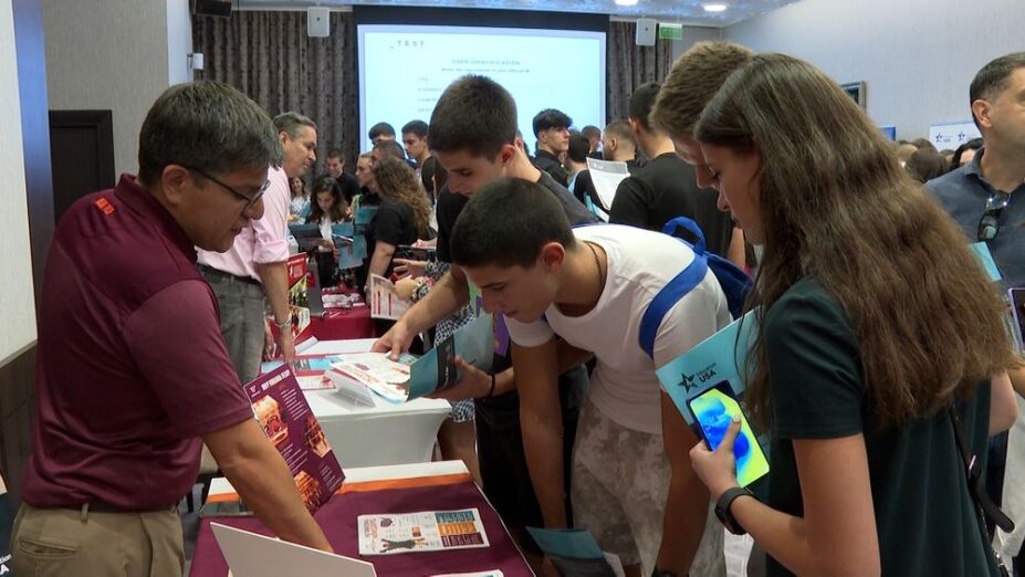 Sajam američkog obrazovanja: U prethodnoj godini 121 crnogorski student boravio na američkim univerzitetima