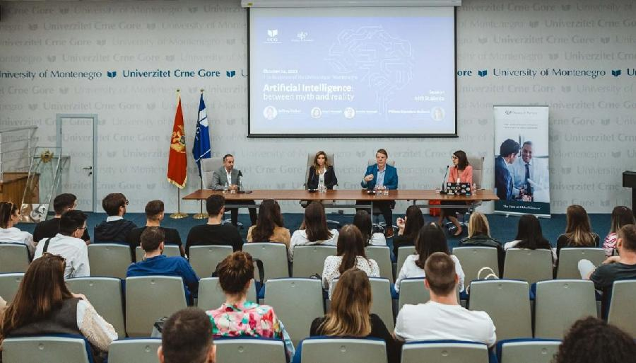 Reformisati obrazovni sistem, da kritičko razmišljanje i digitalna pismenost budu ključne