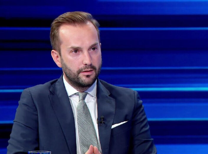 Nova Vlada da završi fazu lutanja Crne Gore