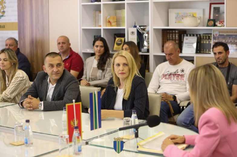 Subvencije opštine Bar: Besplatan obrok u školi i članarine u klubovima