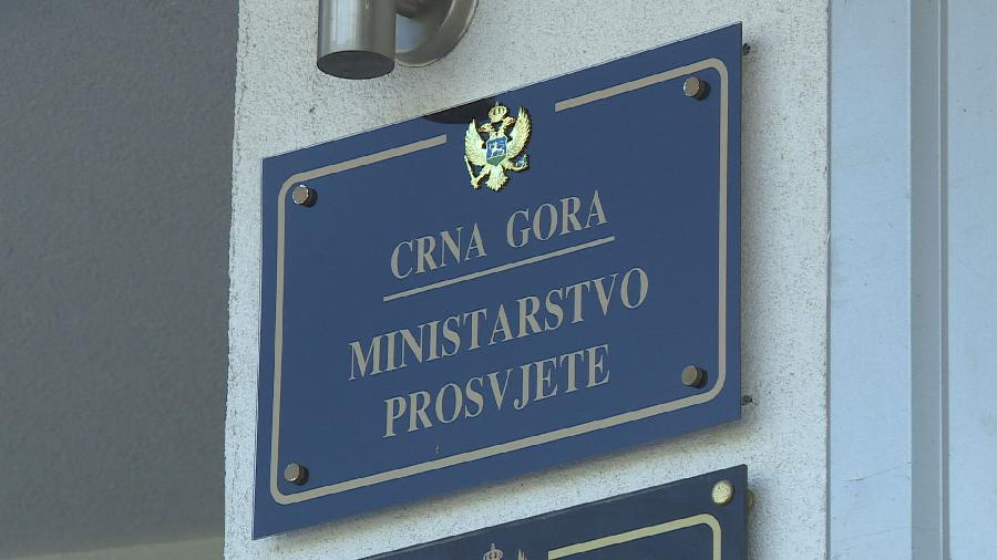 U srijedu protest prosvjetara, traže plaćanje prevoza