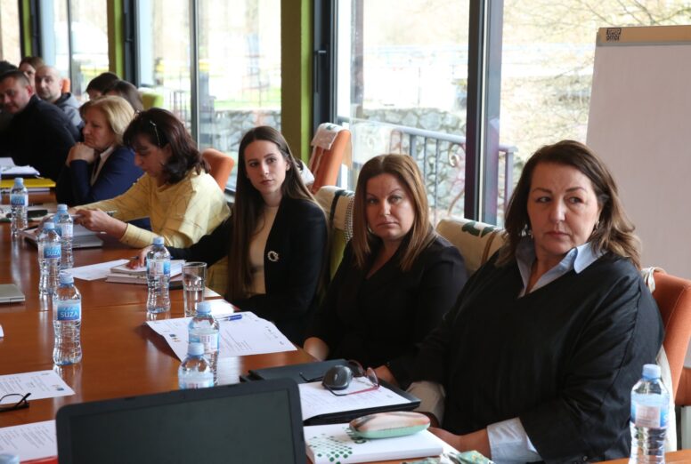 Mojkovac dobija 500 kanti za odlaganje otpada i horizontalnu presu za reciklažno dvorište