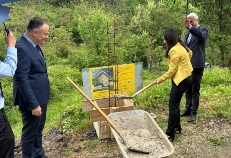 Skućili šest porodica, neće više živjeti u barakama