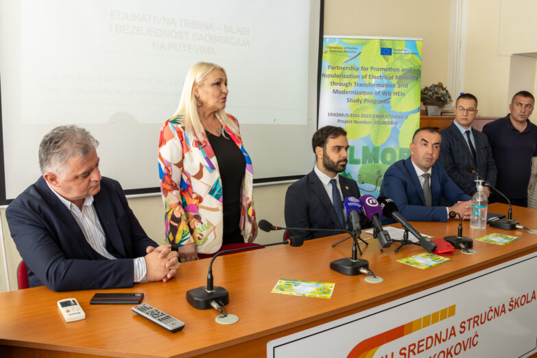 Radulović: Saobraćajne nesreće u našoj zemlji odnijele populaciju jednog grada