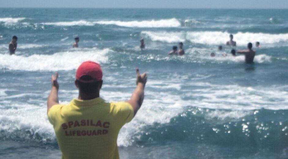 Crveni krst: Do sada 370 spasilaca spremno za rad na uređenim kupalištima