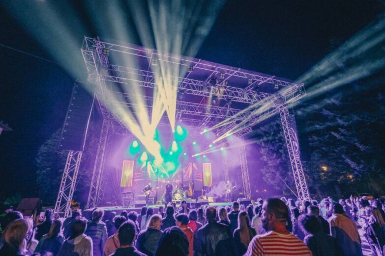 Na Cetinju otvoren proljećni bazar „Maj u hiljadu boja“