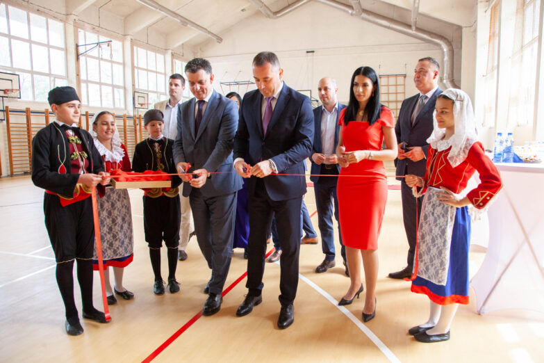 Otvorena renovirana fiskulturna sala u OŠ “Drago Milović” u Tivtu