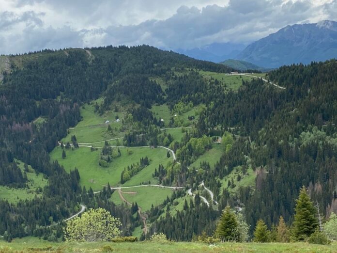 Komisija da pita zašto nema puta prema Peći
