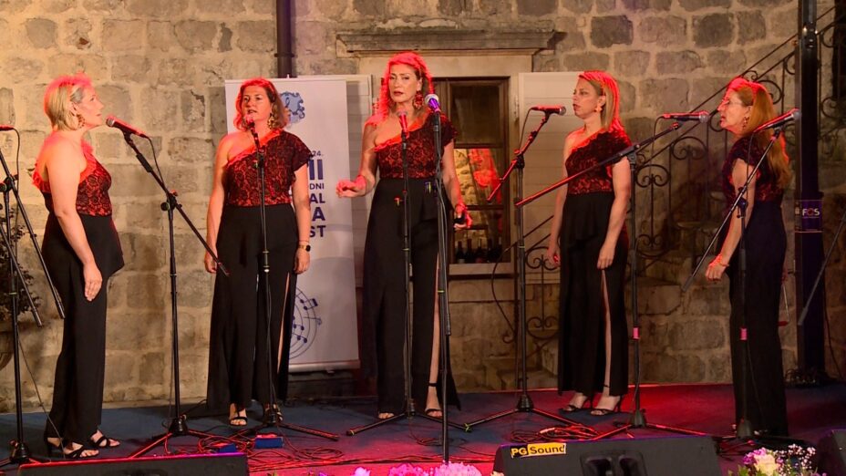 Perast: Počeo 23. Festival klapa