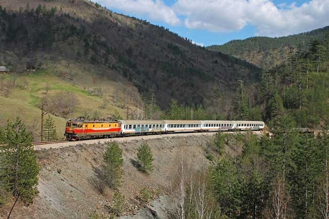 Voz kao turistička atrakcija Crne Gore