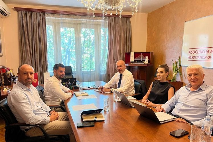 Intenzivirati komunikaciju i razmjenu informacija od značaja za privredu