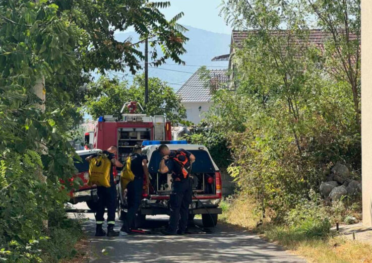 Požar u selu Srpska u Zeti proširio se i na brdo, apel da se uklanja rastinje oko objekata