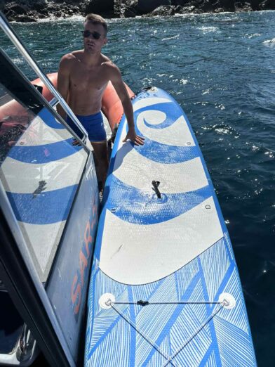 UPSUL: Spašen surfer, apel na oprez zbog jakog vjetra