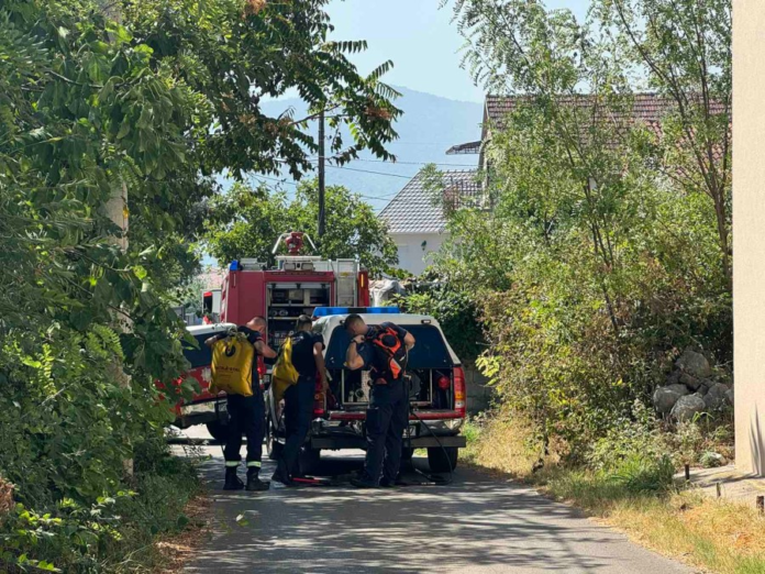 Požar u selu Srpska u Zeti proširio se i na brdo, apel da se uklanja rastinje oko objekata