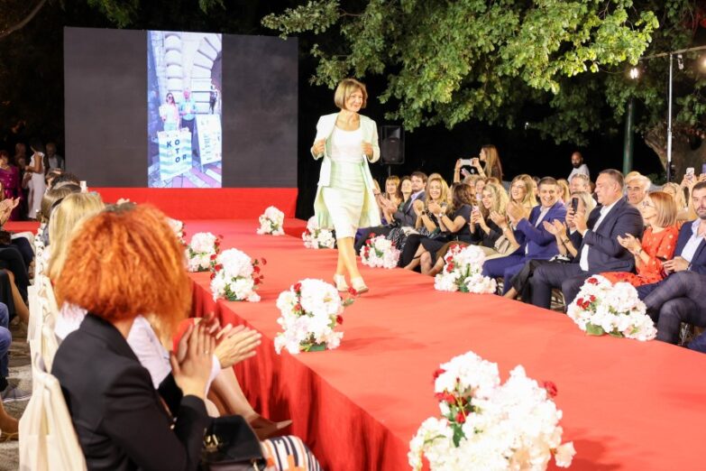 Korisnici Doma strarih u Risnu ponovo šetali modnom pistom