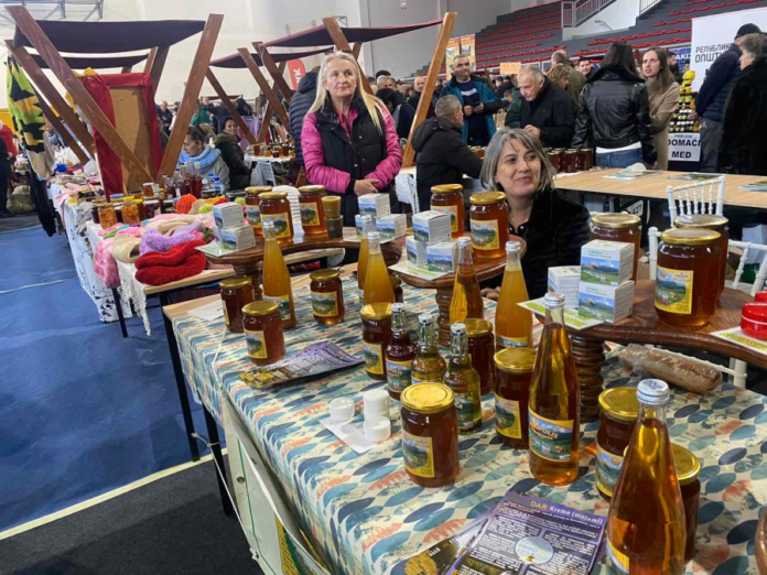 Berane: Šarenilo štandova privuklo ogroman broj posjetilaca