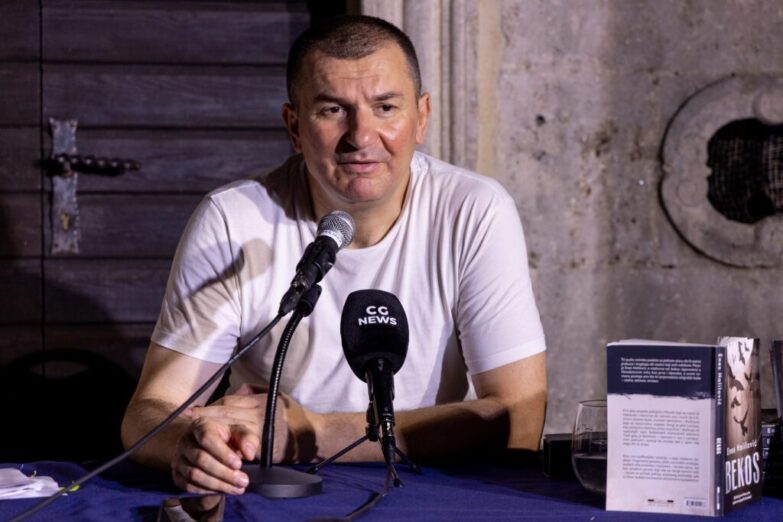 Roman “Bekos” arheologija izgubljenih svjetova