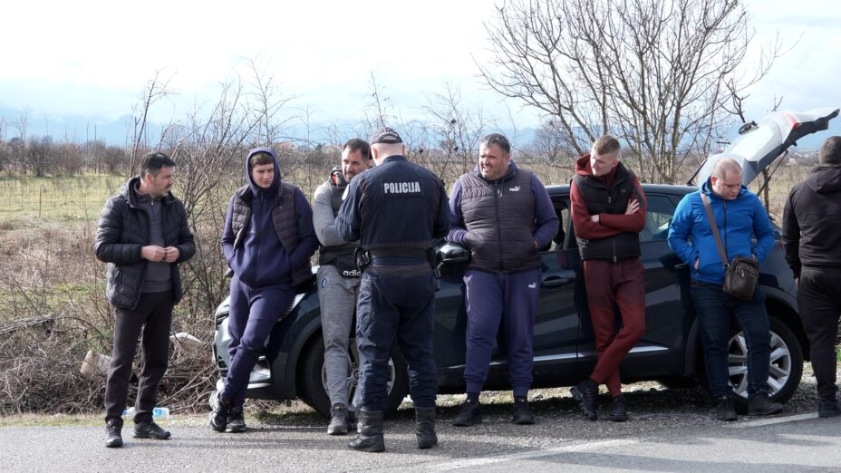 Blokada granica i Luke Bar