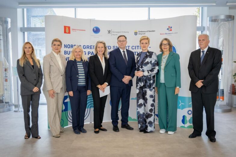 U Podgorici održana konferencija „Održivi grad kao usluga, safokusom na transport i mobilnost“ u organizaciji nordijskih ambasada u Srbiji