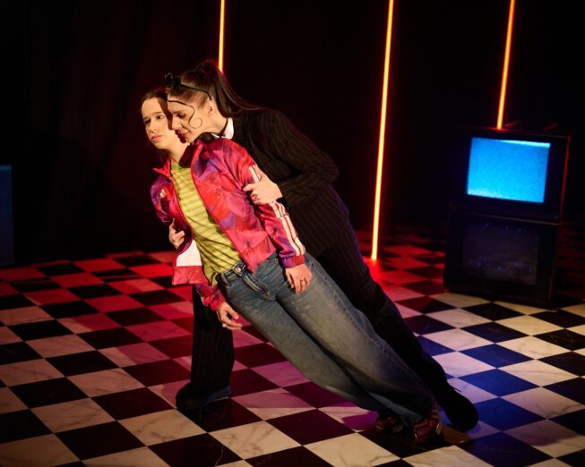 Premijera predstave ,,Šuma”(14+): Skriveni predatori u svijetu tinejdžera