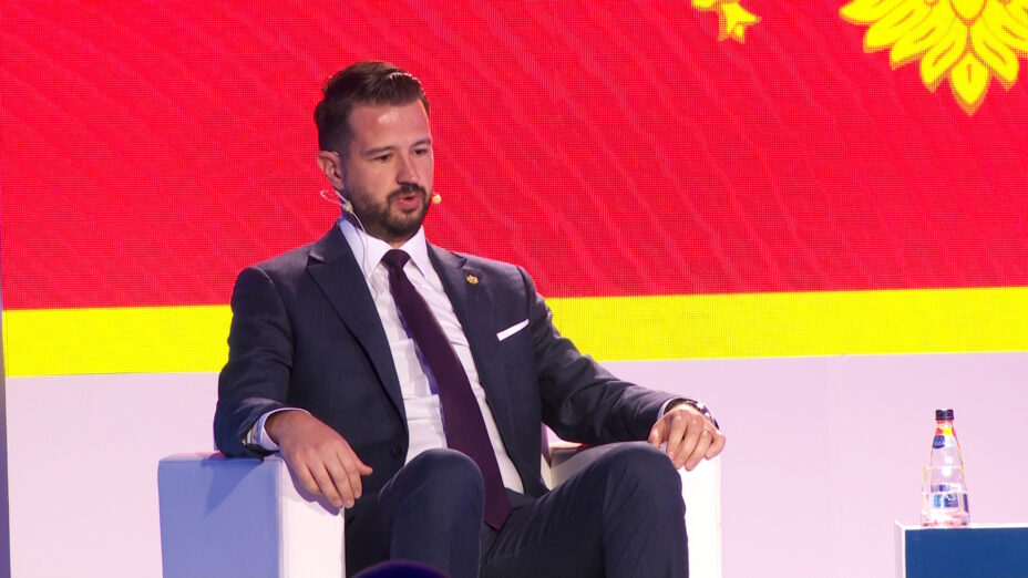 Milatović: Vlada i parlamentarna većina žele da kontrolišu institucije, predsjednika i medijski sektor